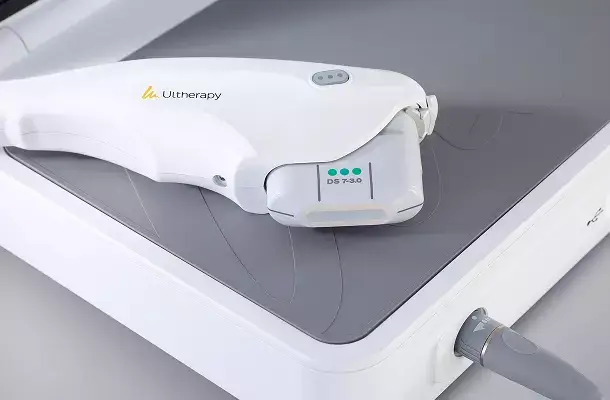Een close-up van een ultrasound-toestel.